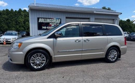 2015 Chrysler Town AND Country
