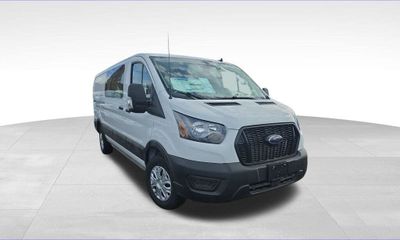 2025 Ford Transit LOW Roof