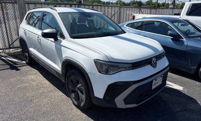 2025 Volkswagen Taos S