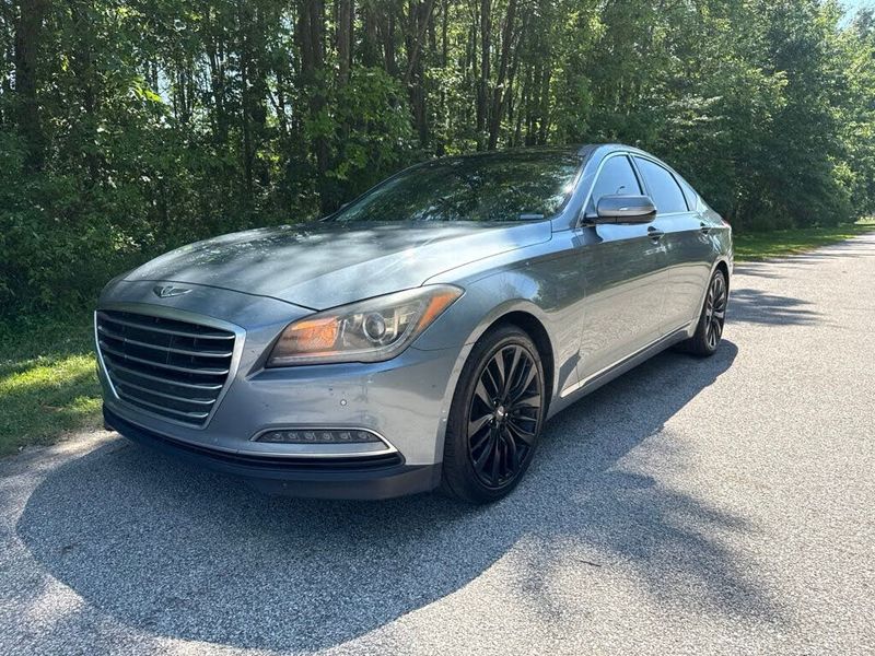2015 Hyundai Genesis — a typically priced live listing