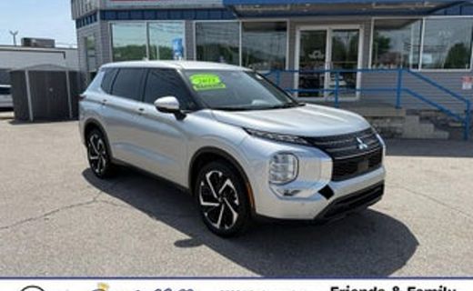 2022 Mitsubishi Outlander SE