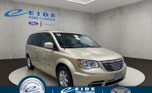 2011 Chrysler Town AND Country Touring