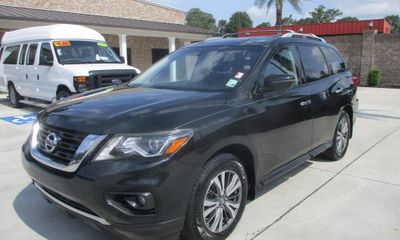 2018 Nissan Pathfinder S