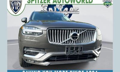 2023 Volvo XC90 Plus Bright