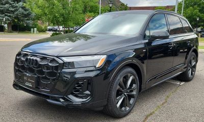 2026 Audi Q7 Quattro Premium Plus
