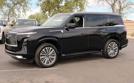 2026 Infiniti QX80 Luxe