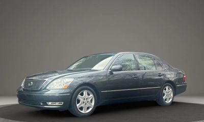 2004 Lexus LS 430