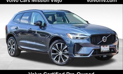 2023 Volvo XC60 Plus Dark