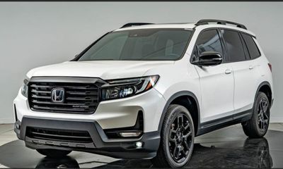 2024 Honda Passport Black Edition