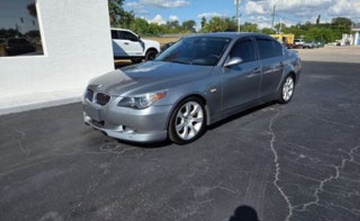 2004 BMW 545I