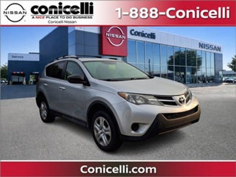 2012 Toyota Highlander — a typically priced live listing