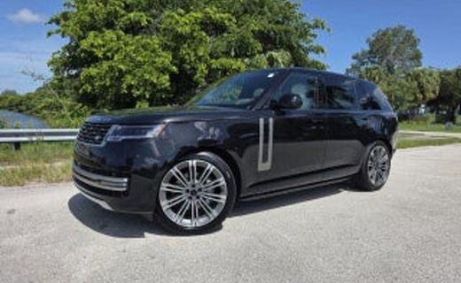 2026 Land Rover Range SE