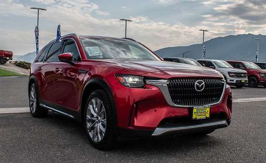 2024 Mazda CX-90 Premium Package