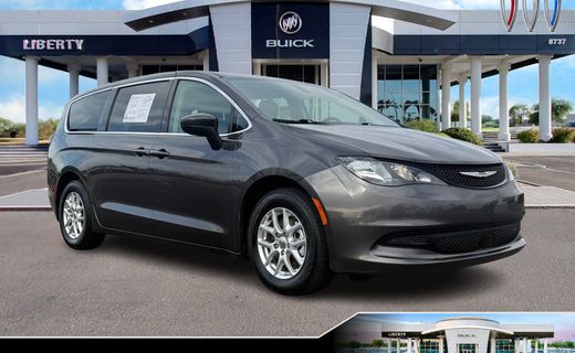 2022 Chrysler Voyager LX