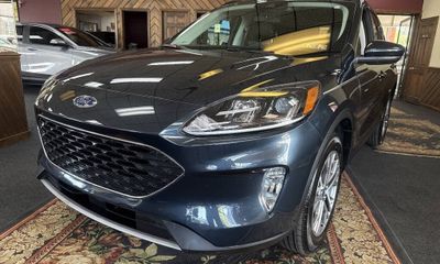 2022 Ford Escape SEL