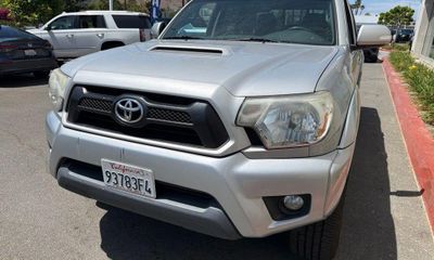 2012 Toyota Tacoma Prerunner