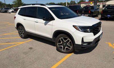 2023 Honda Passport Elite