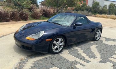 2001 Porsche Boxster Base