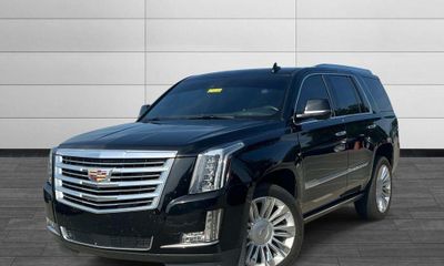 2020 Cadillac Escalade Platinum