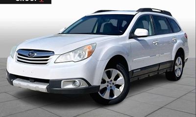 2012 Subaru Outback Limited M R