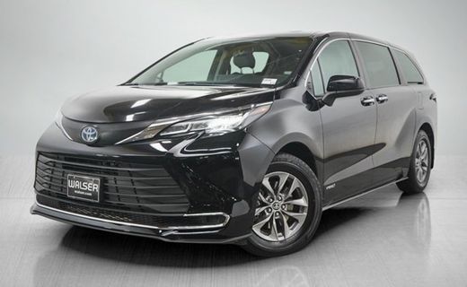 2021 Toyota Sienna XLE