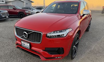 2017 Volvo XC90 R Design