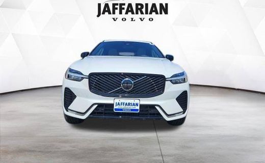 2026 Volvo XC60 Core