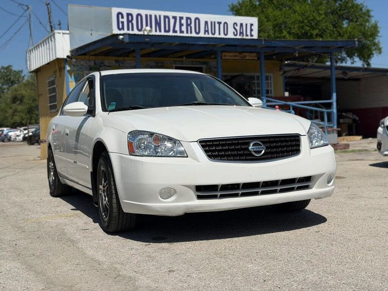 2006 Nissan Altima — a typically priced live listing