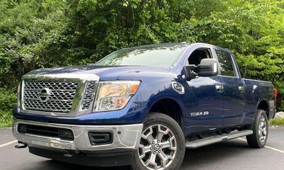 2018 Nissan Titan SV