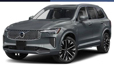 2025 Volvo XC90 Plus Bright