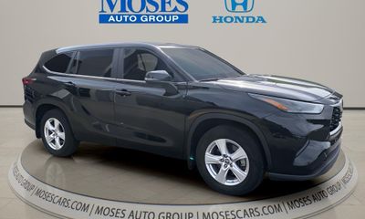 2023 Toyota Highlander LE L Limited