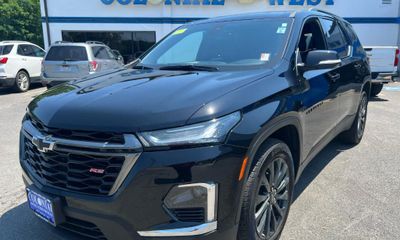 2023 Chevrolet Traverse RS