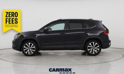 2023 Volkswagen Taos SE W Sunroof
