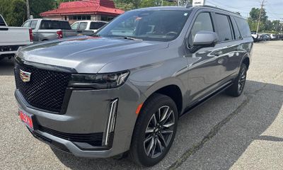 2022 Cadillac Escalade ESV Sport