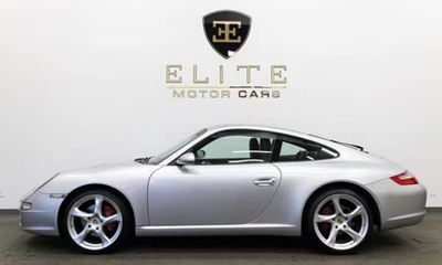 2005 Porsche 911 Carrera 4S