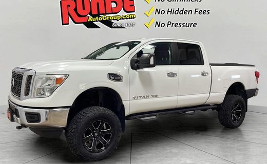 2017 Nissan Titan SV