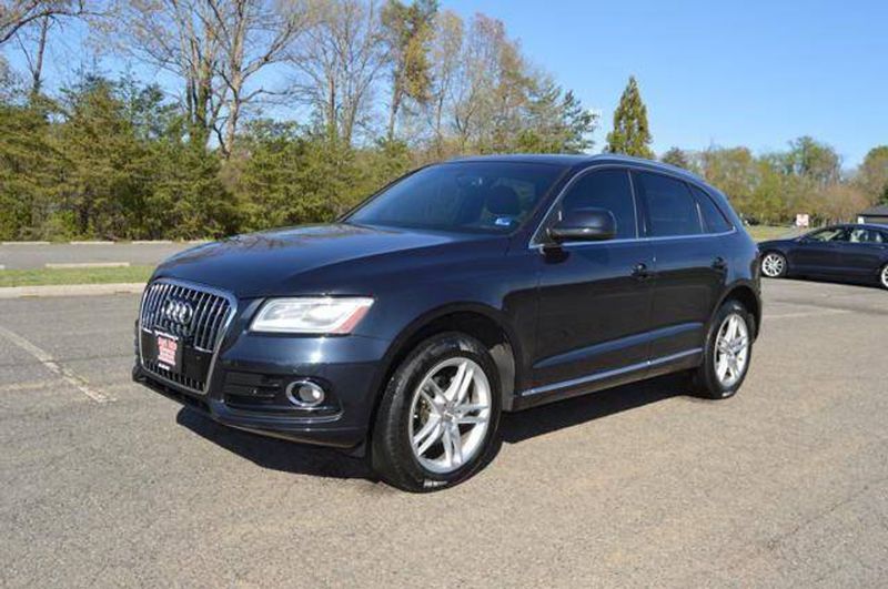 2014 Audi Q5 — a typically priced live listing