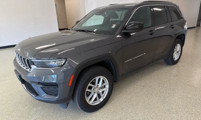 2024 Jeep Grand Cherokee Laredo