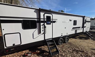 2027 Forest River Palomino Trailer Solaire 3150TBSS 061815