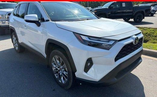 2024 Toyota RAV4 XLE Premium
