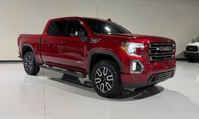 2020 GMC Sierra AT4