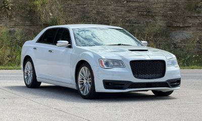2013 Chrysler 300 300C