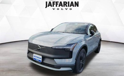 2026 Volvo EX30 CC Ultra