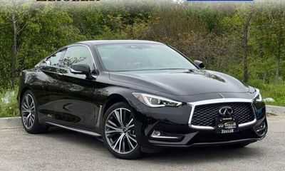 2022 Infiniti Q60 Luxe