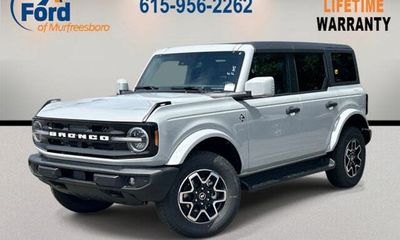 2026 Ford Bronco Outer Banks