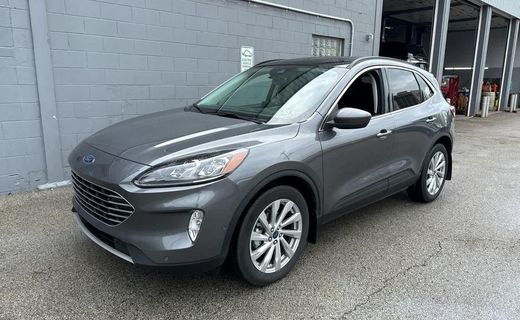 2022 Ford Escape Titanium Fhev