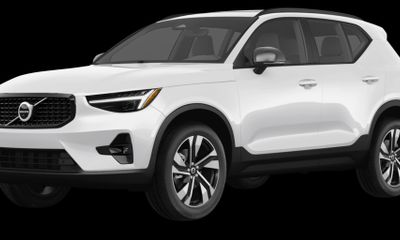 2026 Volvo XC40 Ultra Dark