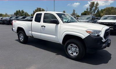 2021 Toyota Tacoma SR