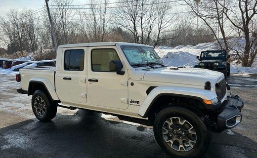 2026 Jeep Gladiator Sport
