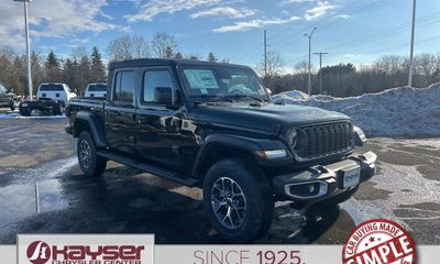 2026 Jeep Gladiator Sport